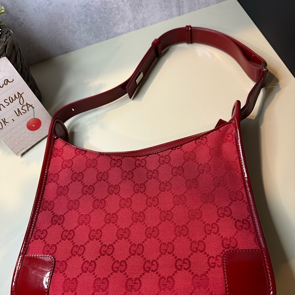 Red shoulder bag - Picture 2 of 10